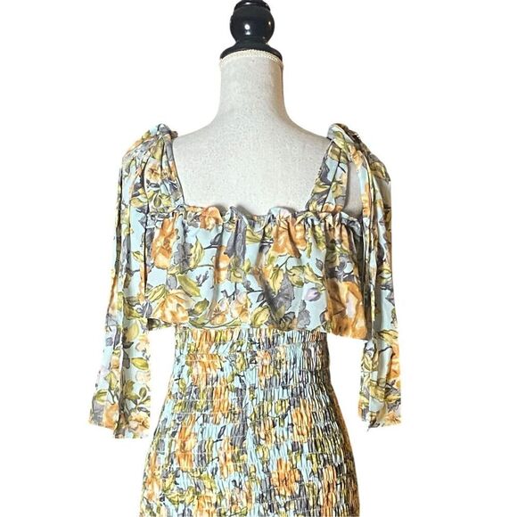 Luxxel Womens Blue Multi Floral Print Smocked Midi Dress Size Small NWT - Picture 2 of 6